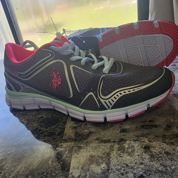 U.S. Polo Assn. Pink and Gray Sneakers for Style and Comfort - Picture 2 of 5